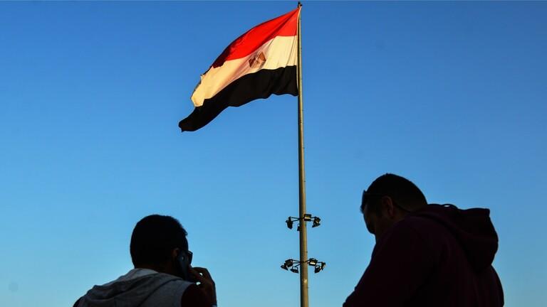 المصريون ينتظرون أكبر زيادة للرواتب بالتاريخ
